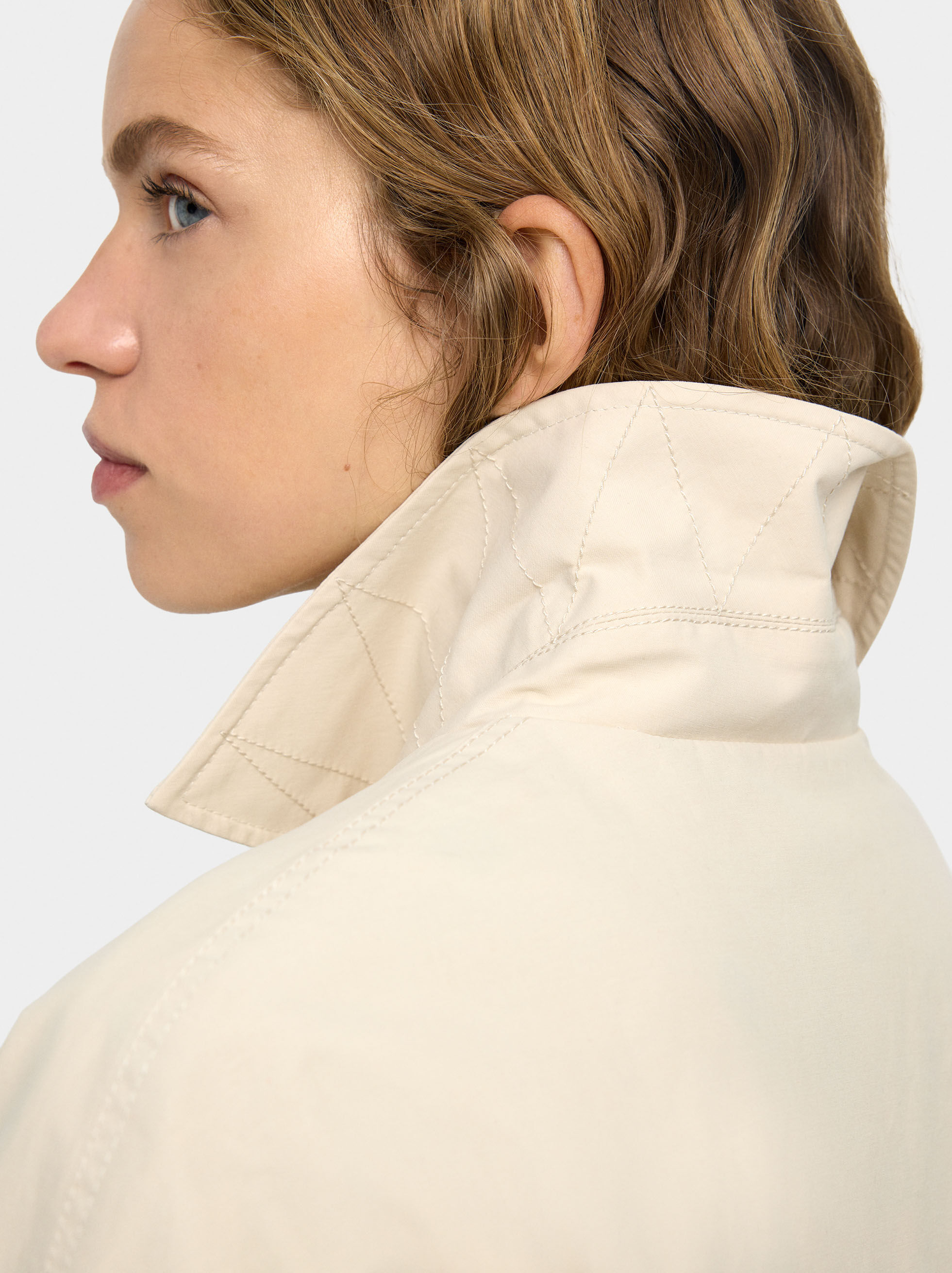 Wollparka mit gestreiftem Innenfutter