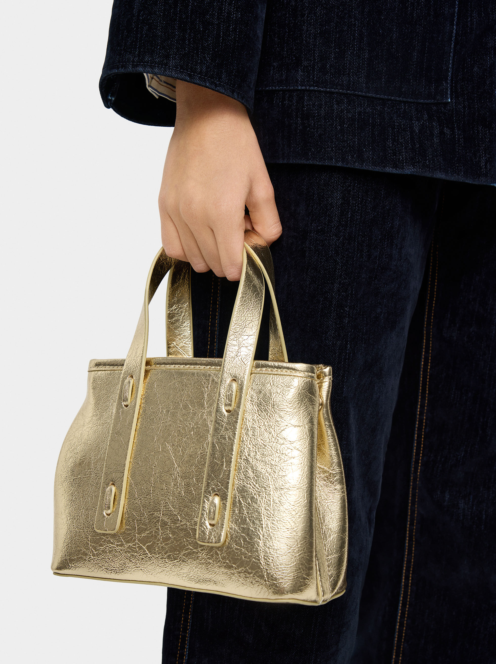 Tasche aus Rissleder mit Metallic-Effekt