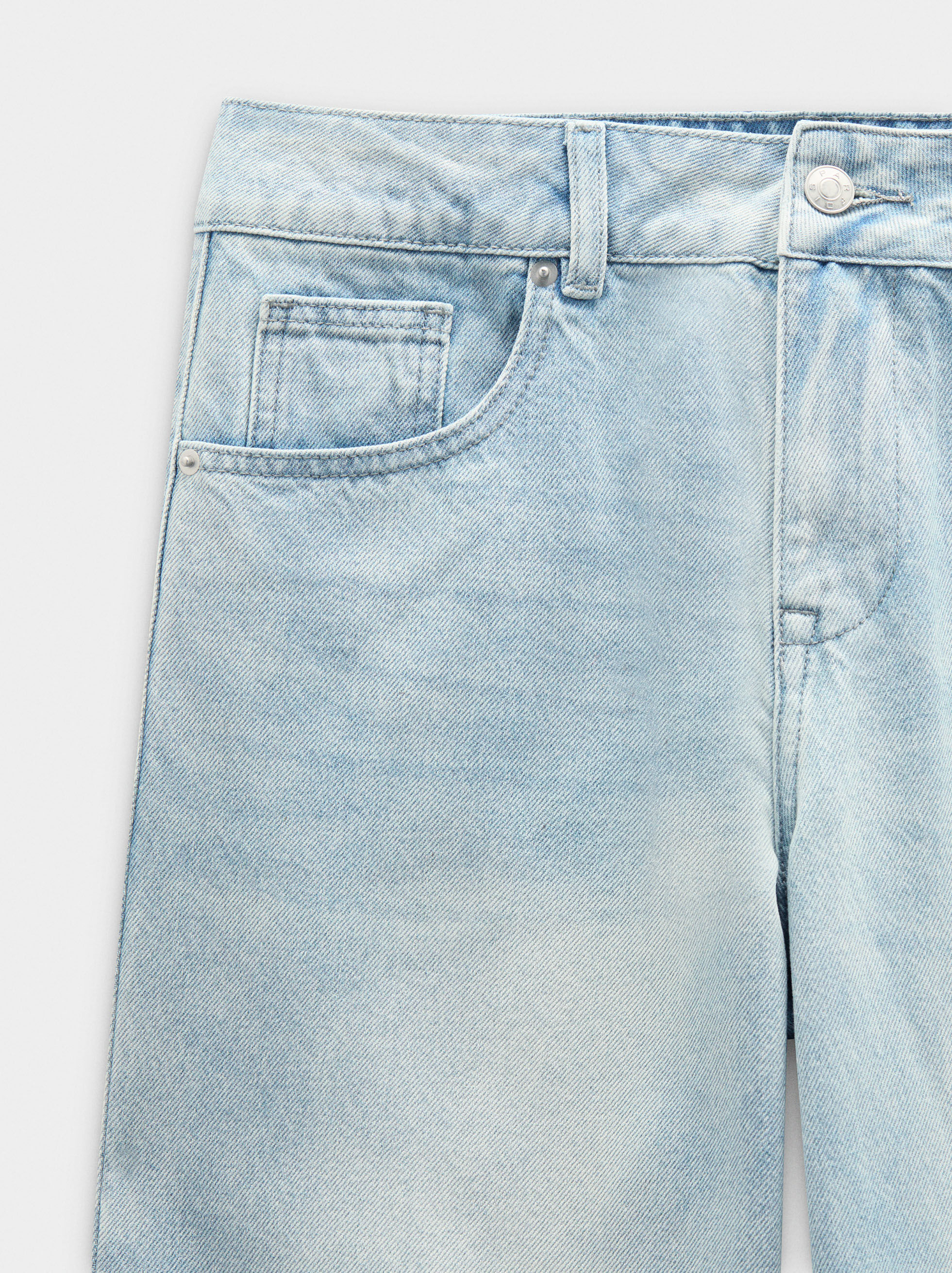 Gestreifte Jeanshosen