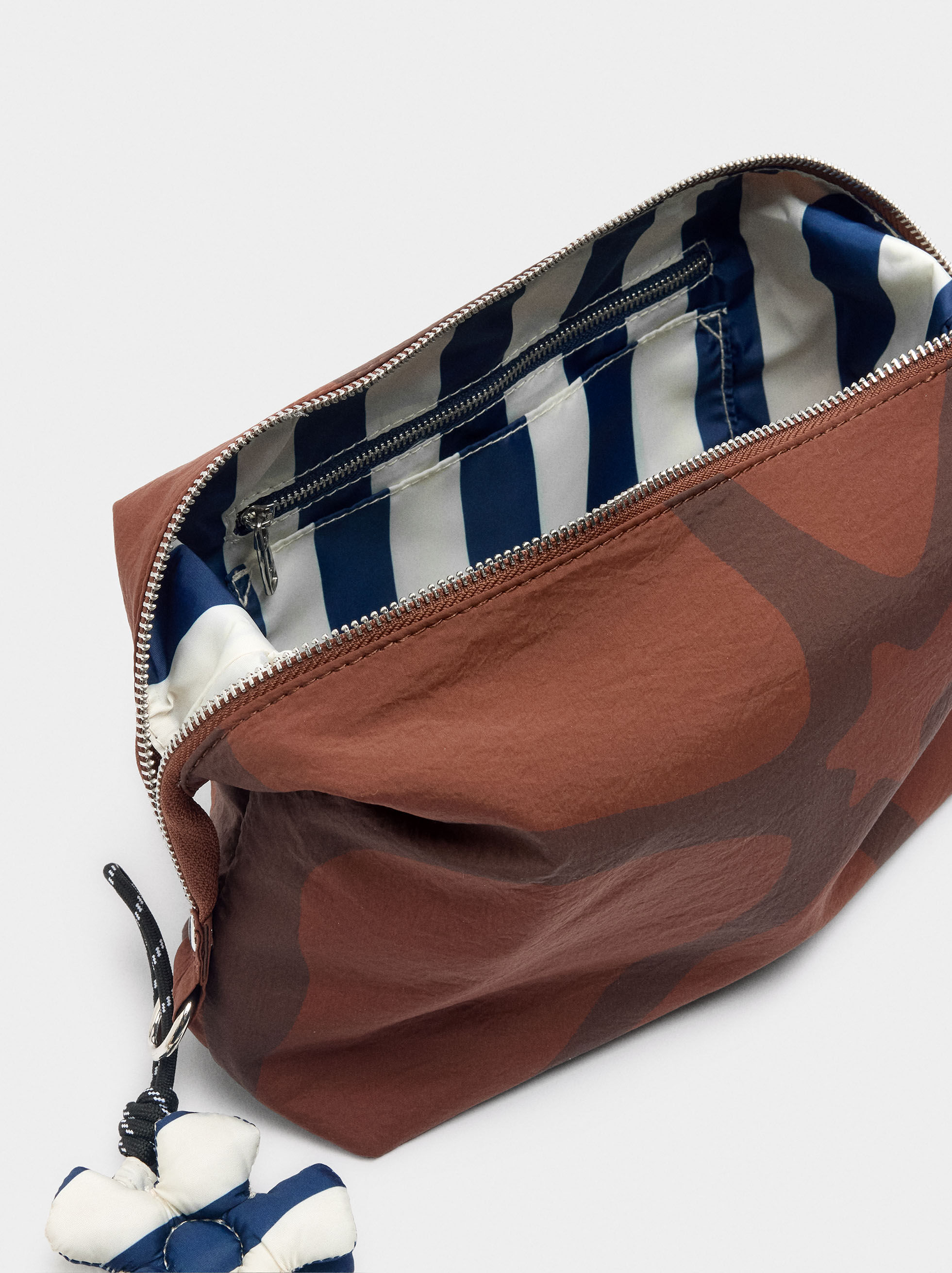 Gemusterte Nylonkosmetiktasche
