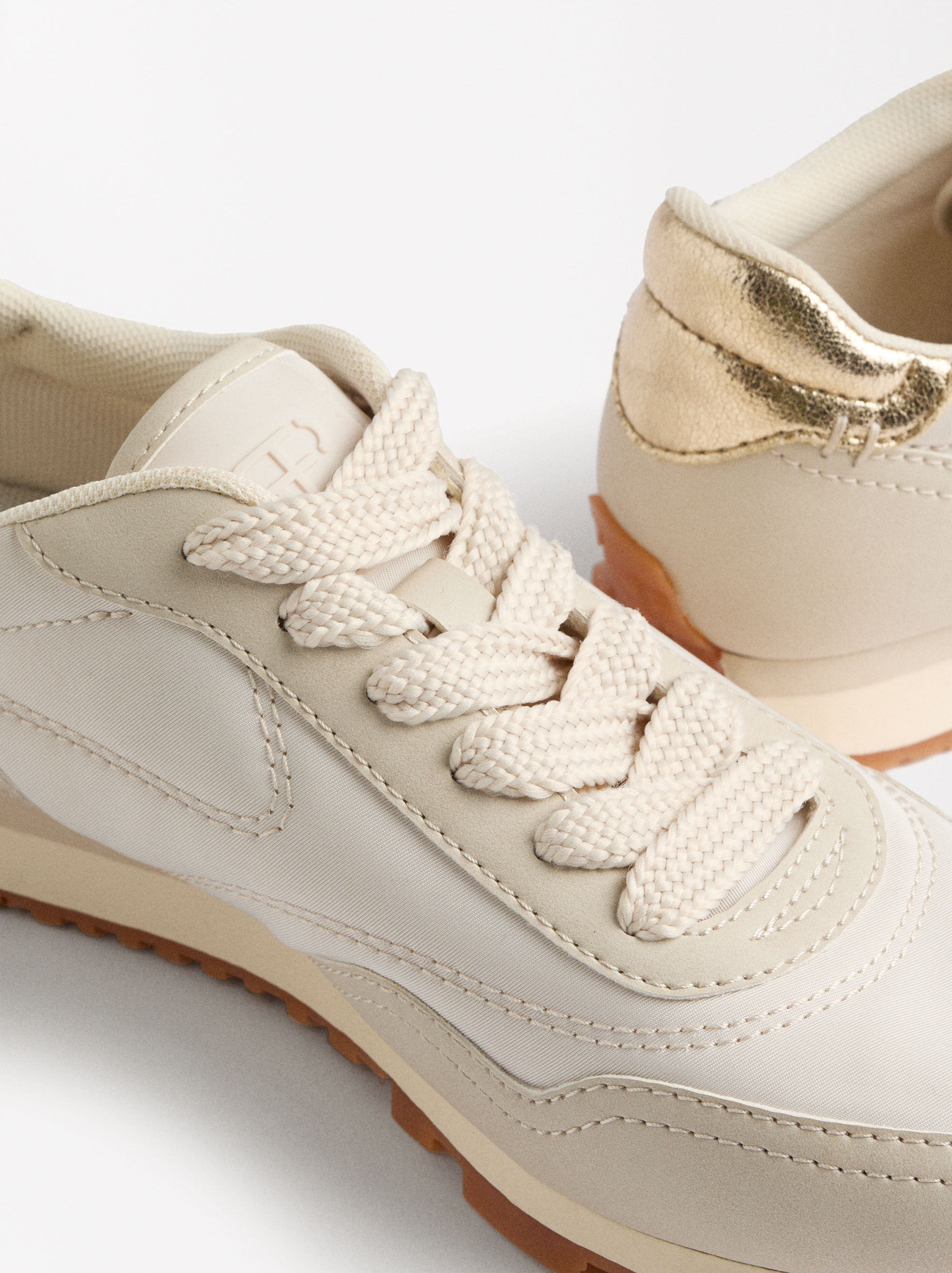 Kombinierte Sneaker aus Nylon