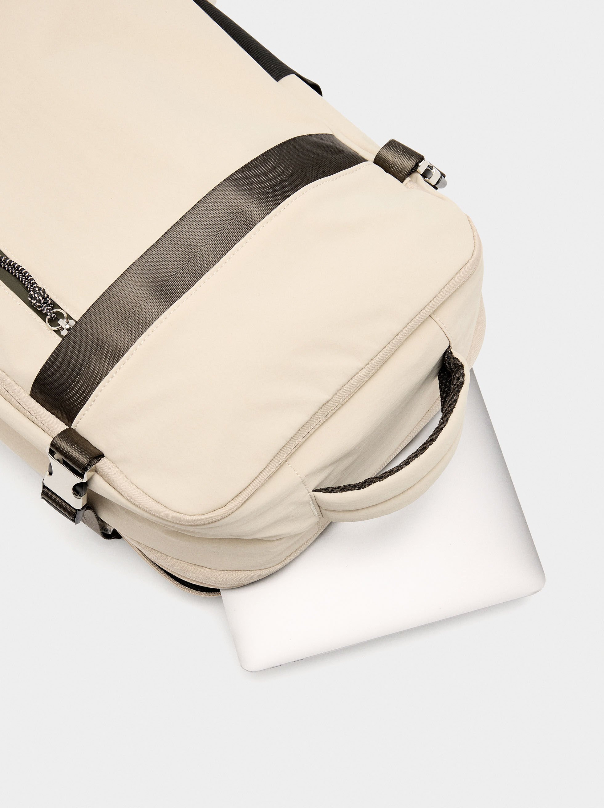 Reisetasche aus dehnbarem Nylon, wasserabweisend
