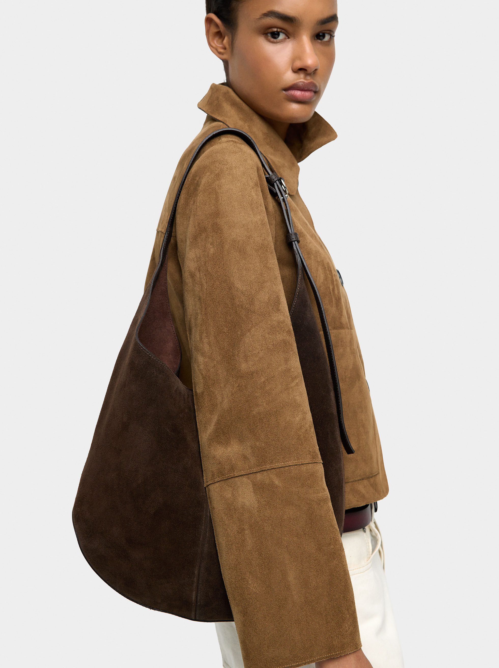 Schultertasche aus Leder mit abnehmbarer Tasche