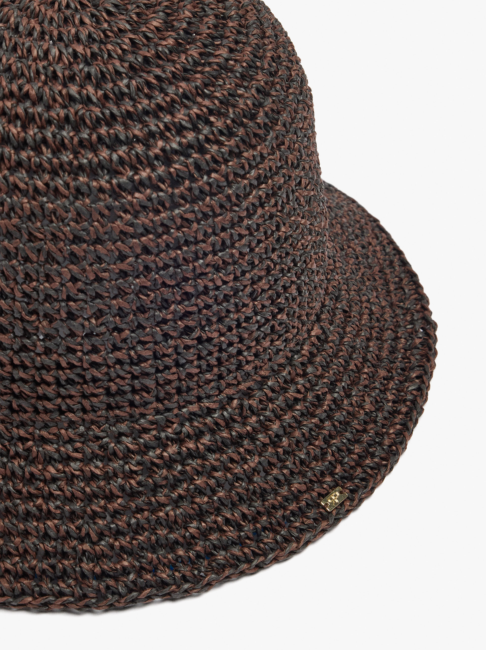 Haube aus Strohoptik