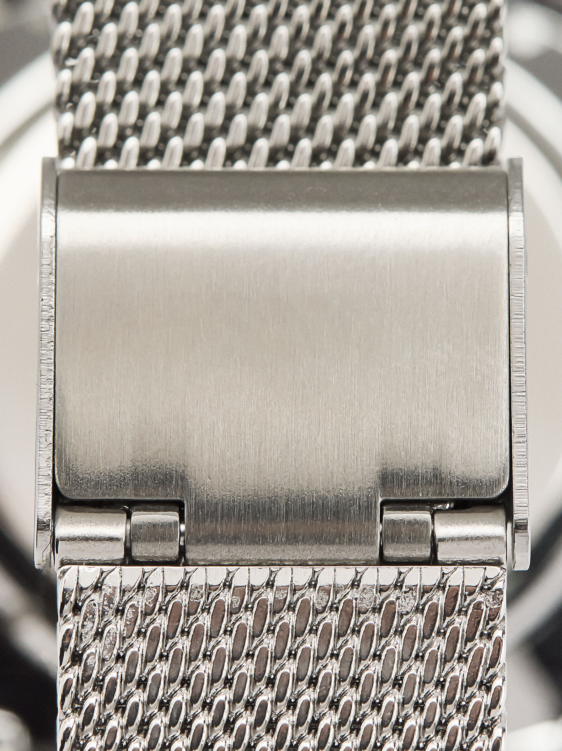 Bicoloruhr mit Metallarmband aus Edelstahl